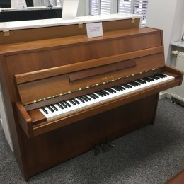 Yamaha M5J von 1975 in Nussbaum matt